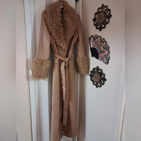 Fashion Nova Tan Trench Coat with Faux Fur Trim - Picture 6 of 7